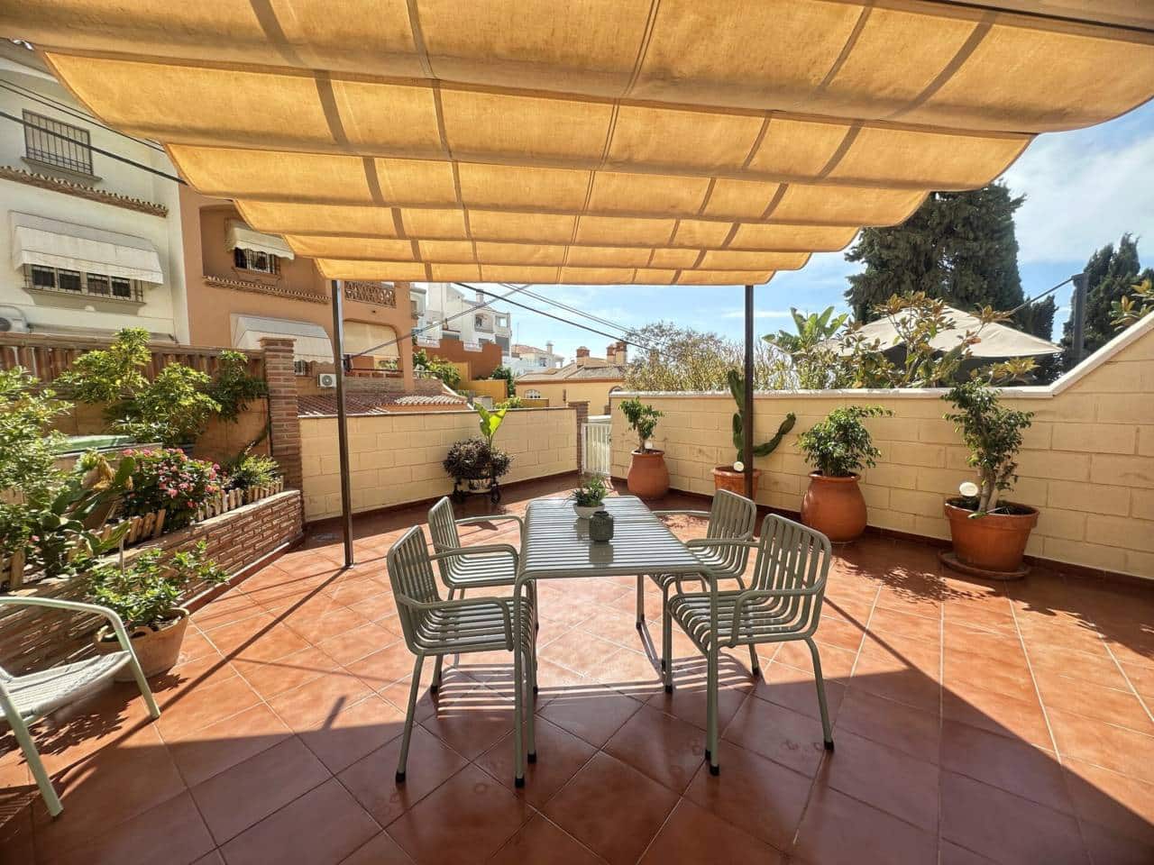 4 bedroom Villa for sale in Rincon de la Victoria with pool garage - € 685,000 (Ref: 9508099)