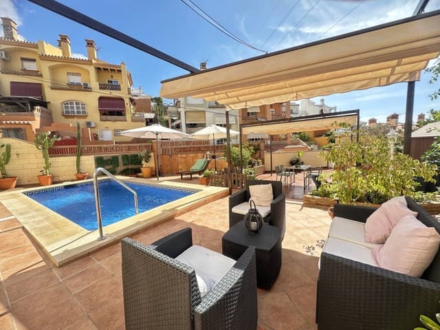 4 bedroom Villa for sale in Rincón de la Victoria with pool garage - € 685,000 (Ref: 9508099)