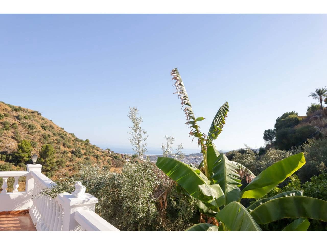 4 makuuhuone Maalaistalo myytävänä paikassa Torrox Park mukana 
autotalli - 355 000 € (Ref: 9554403)