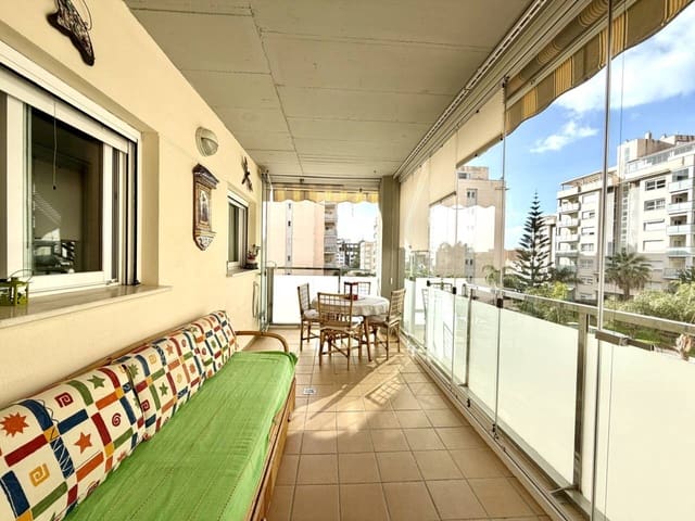 3 makuuhuone Asunto vuokrattavana paikassa Rincón de la Victoria mukana uima-altaan 
autotalli - 1 450 € (Ref: 9557403)