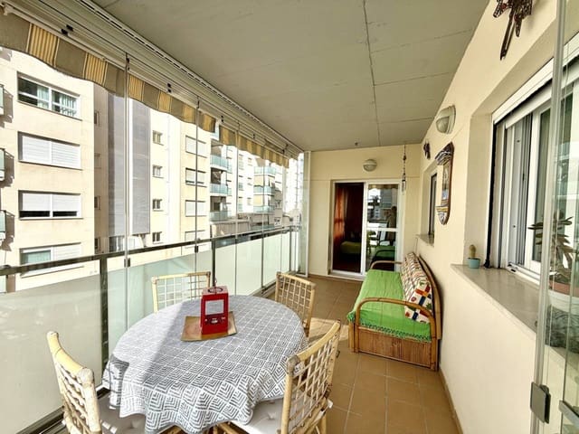 3 makuuhuone Asunto vuokrattavana paikassa Rincón de la Victoria mukana uima-altaan 
autotalli - 1 450 € (Ref: 9557403)