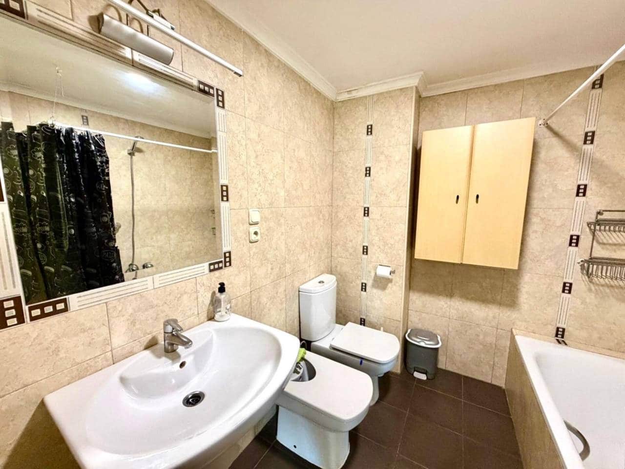 3 sypialnia Mieszkanie do wynajęcia w Miasto Malaga - 1 300 € (Ref: 9563708)