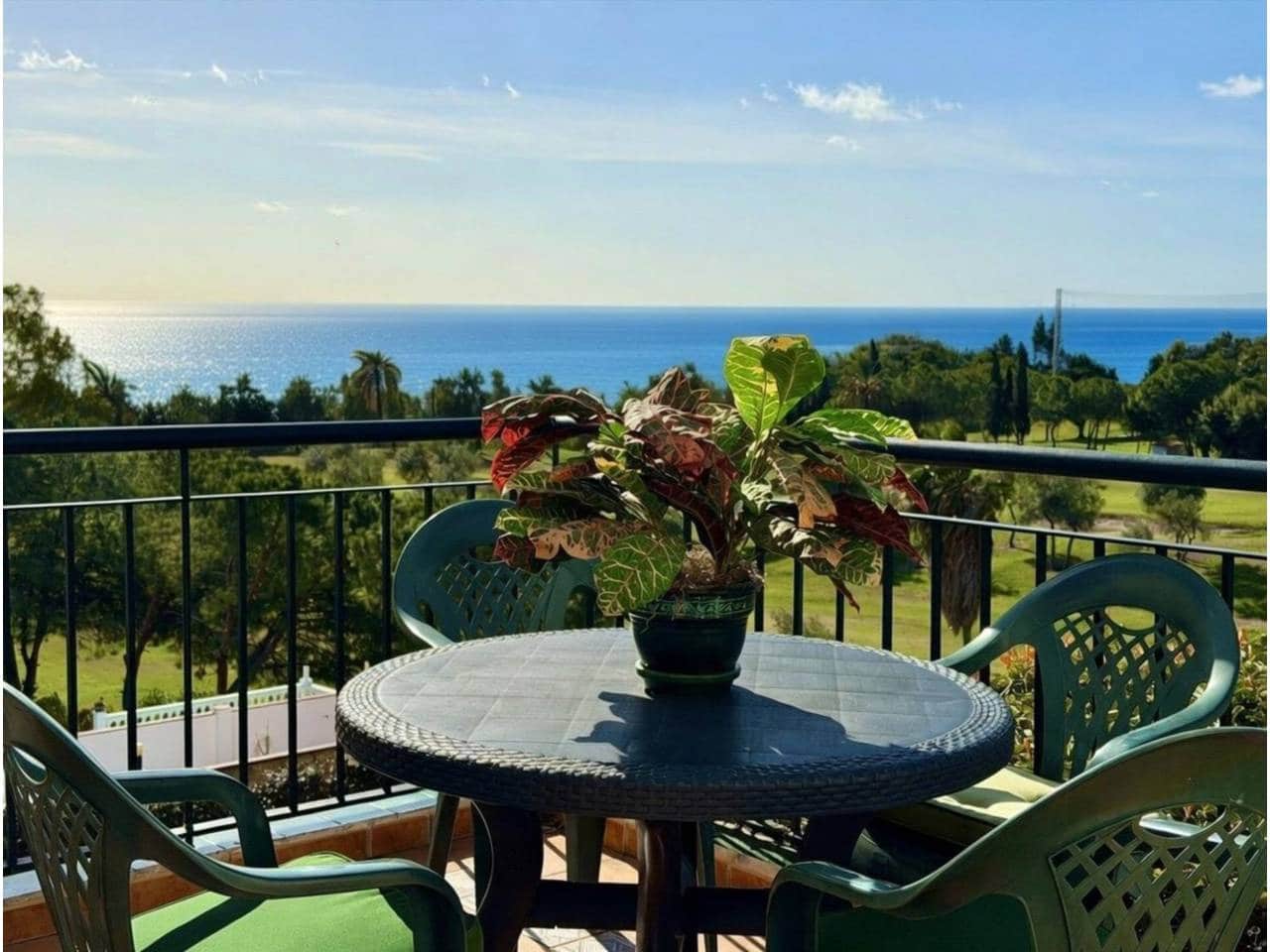 3 slaapkamer Rijtjeshuis te koop in Anoreta met zwembad garage - € 495.000 (Ref: 9575367)