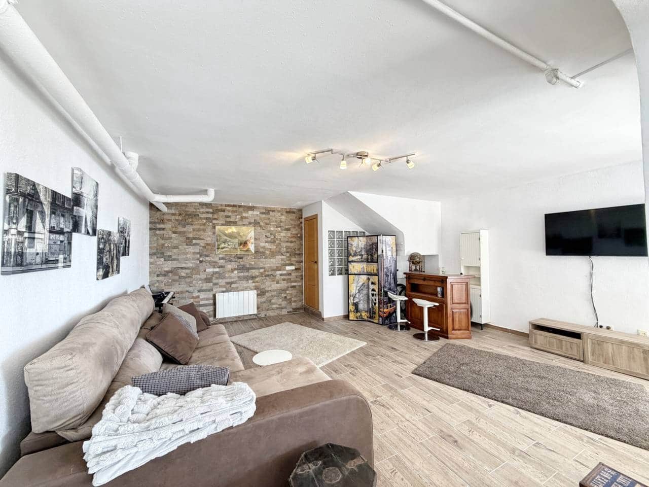 3 slaapkamer Rijtjeshuis te koop in Anoreta met zwembad garage - € 495.000 (Ref: 9575367)