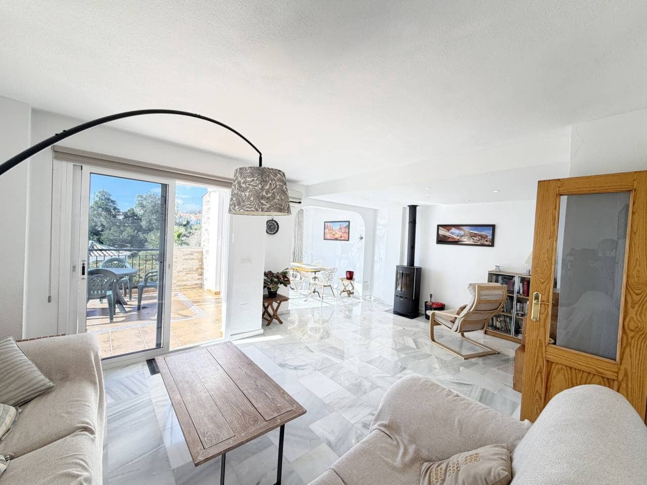 3 slaapkamer Rijtjeshuis te koop in Anoreta met zwembad garage - € 495.000 (Ref: 9575367)