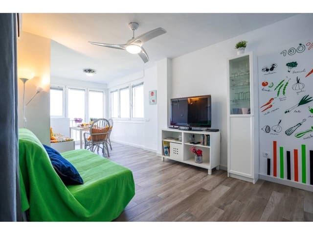 1 soveværelse Lejlighed til leje i Vélez-Málaga med swimmingpool - € 800 (Ref: 9575368)