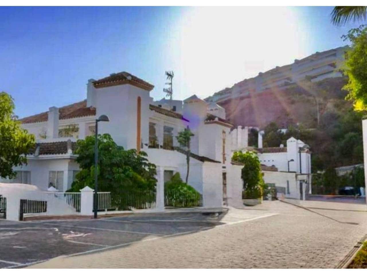 2 sovrum Lägenhet till salu i Rincon de la Victoria med pool garage - 360 000 € (Ref: 9581397)