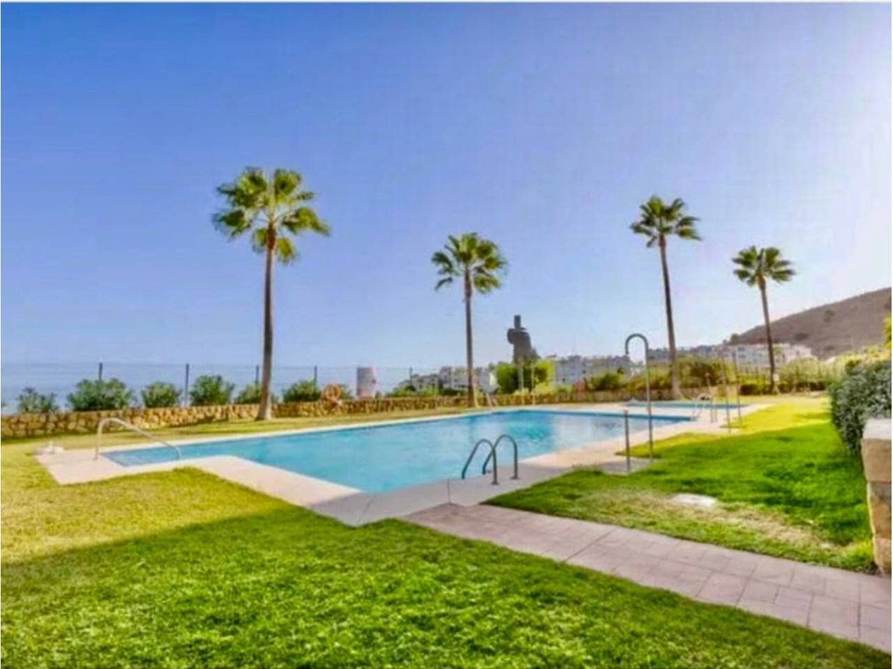 2 sovrum Lägenhet till salu i Rincon de la Victoria med pool garage - 360 000 € (Ref: 9581397)