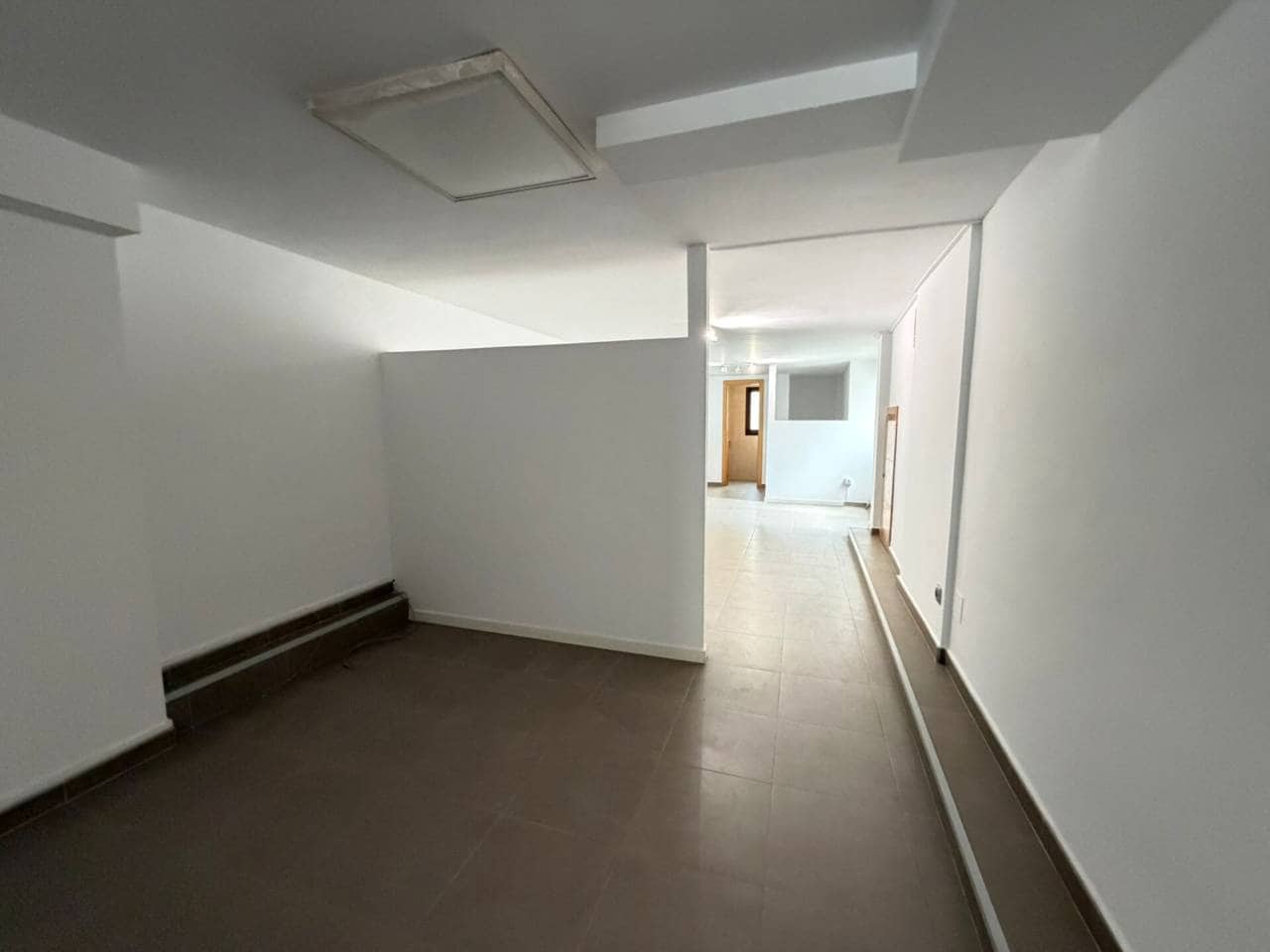 Commercial for rent in Rincon de la Victoria - € 850 (Ref: 9590609)