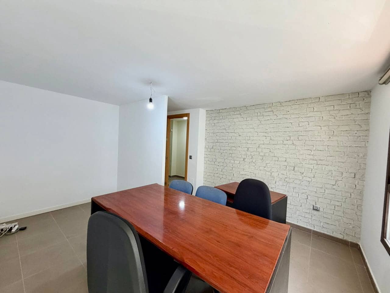 Commercial for rent in Rincon de la Victoria - € 850 (Ref: 9590609)