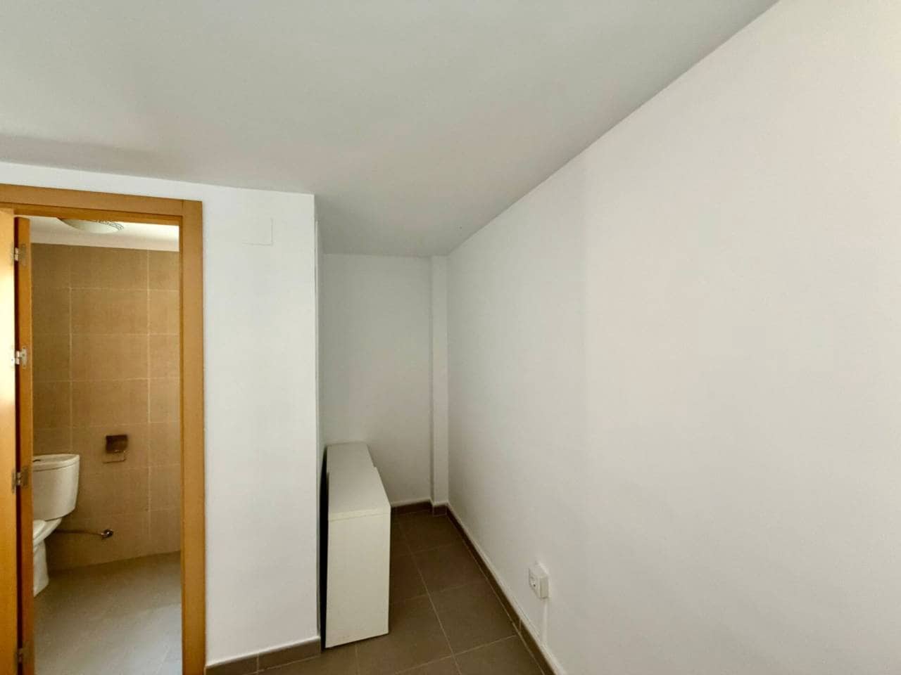 Commercial for rent in Rincon de la Victoria - € 850 (Ref: 9590609)