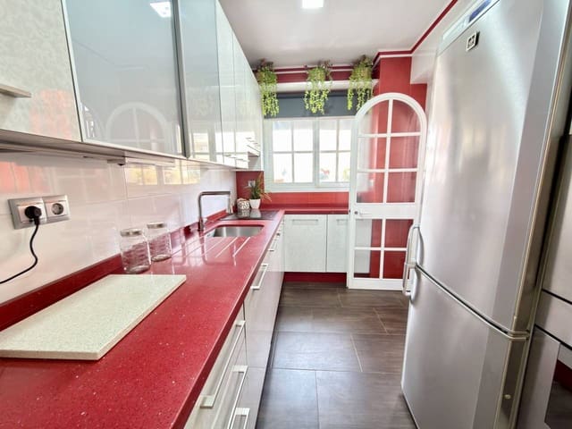 1 makuuhuone Asunto myytävänä paikassa Rincón de la Victoria mukana uima-altaan 
autotalli - 285 000 € (Ref: 9600833)