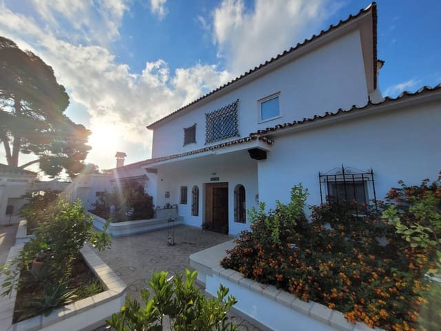 5 makuuhuone Huvila myytävänä paikassa Vélez-Málaga mukana 
autotalli - 1 885 000 € (Ref: 9626301)