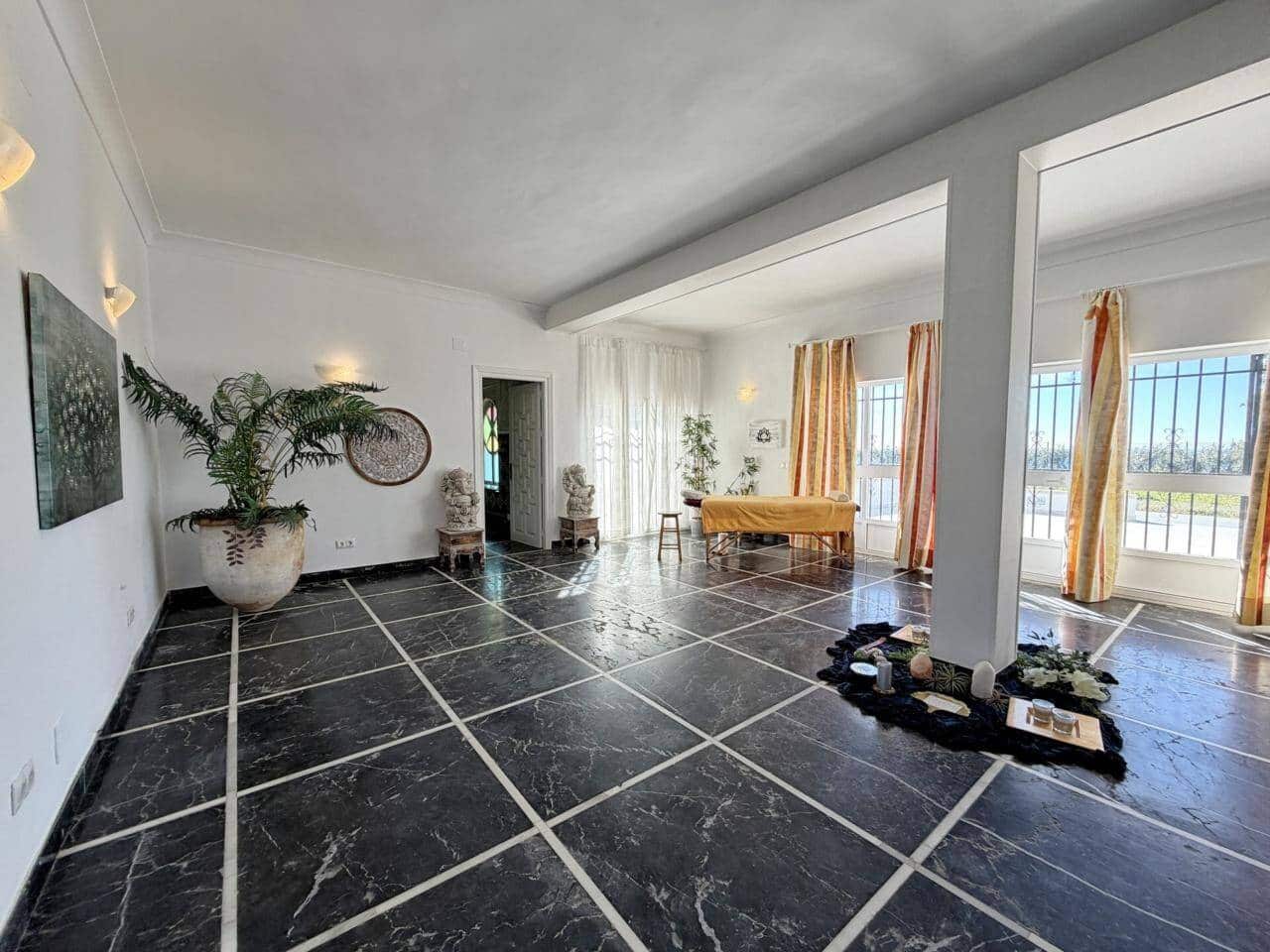 9 makuuhuone Huvila myytävänä paikassa Velez-Malaga mukana 
autotalli - 1 370 000 € (Ref: 9626301)