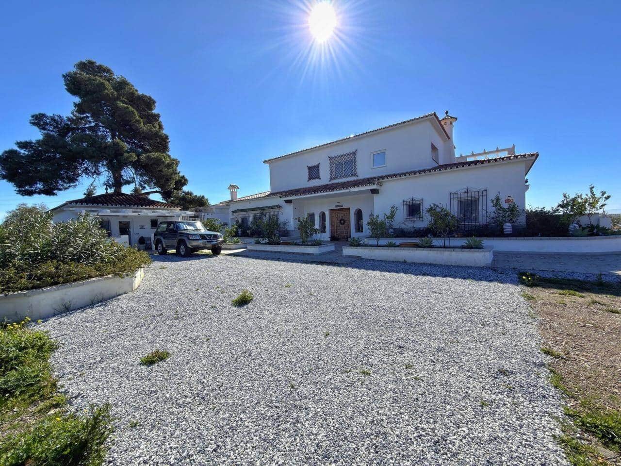 9 makuuhuone Huvila myytävänä paikassa Velez-Malaga mukana 
autotalli - 1 370 000 € (Ref: 9626301)
