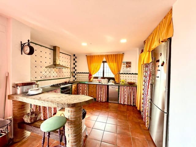 4 slaapkamer Finca/Landhuis te koop in Macharaviaya - € 320.000 (Ref: 9633699)