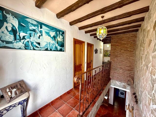 4 slaapkamer Finca/Landhuis te koop in Macharaviaya - € 320.000 (Ref: 9633699)