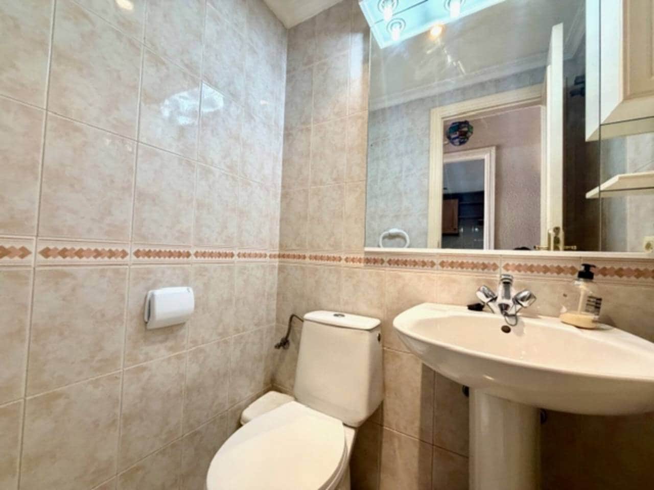 Villa/Maison Mitoyenne de 4 chambres à louer à Rincon de la Victoria - 1 600 € (Ref: 9639920)