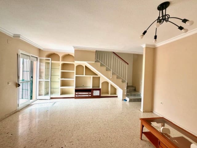 4 soveværelse Rækkehus til leje i Rincón de la Victoria - € 1.600 (Ref: 9639920)