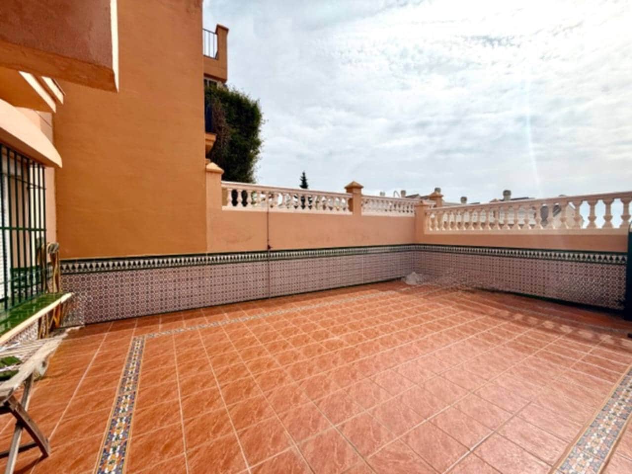 Villa/Maison Mitoyenne de 4 chambres à louer à Rincon de la Victoria - 1 600 € (Ref: 9639920)