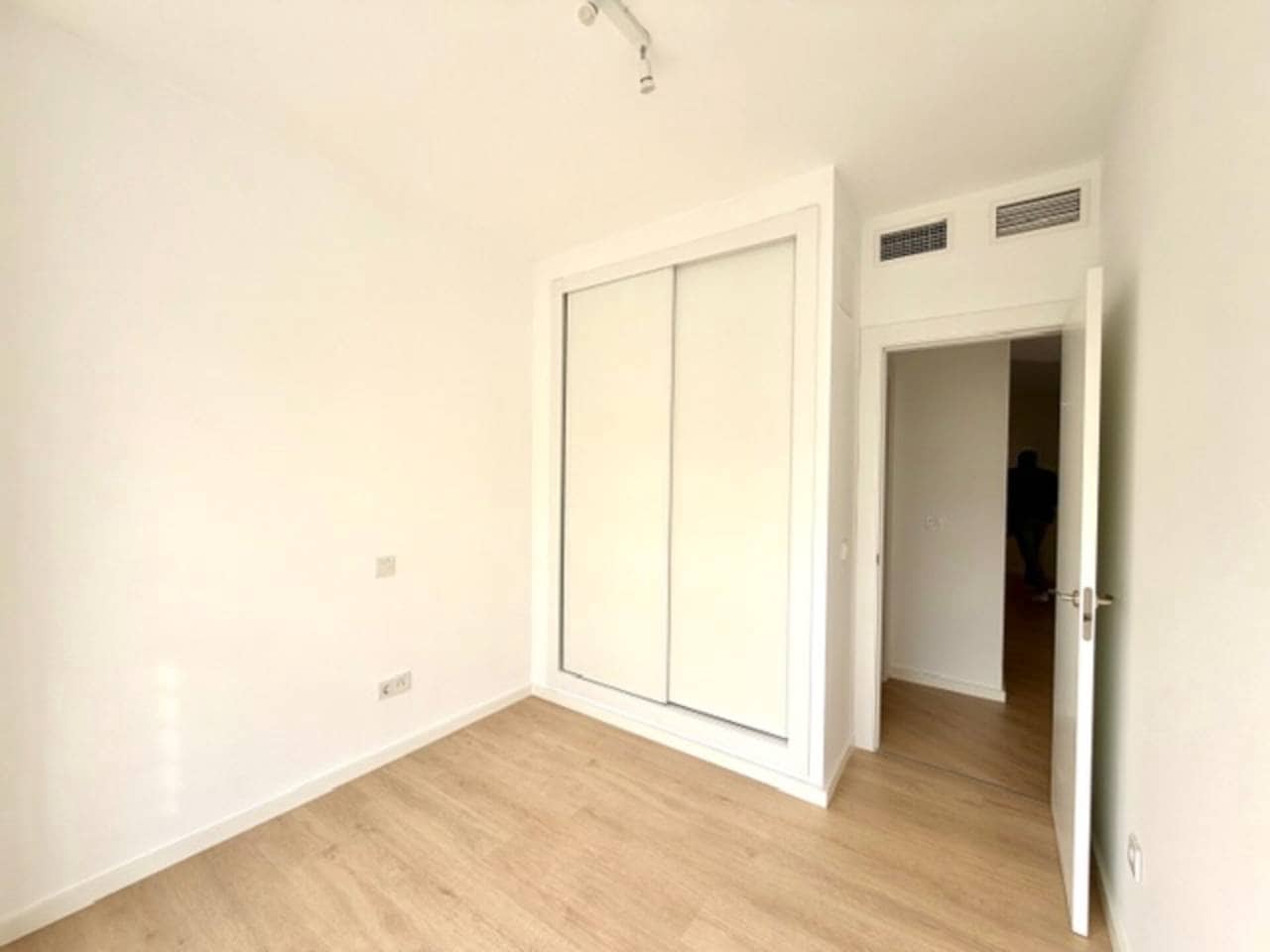 Apartamento de 2 habitaciones en Torre de Benagalbon en alquiler - 950 € (Ref: 9646763)