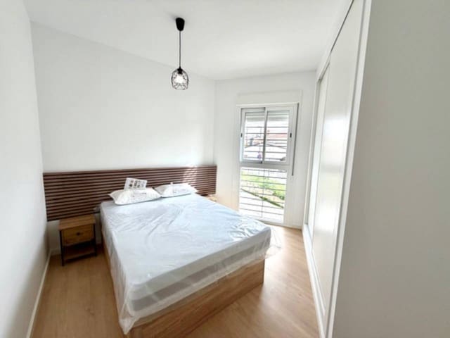 Apartamento de 2 habitaciones en Torre de Benagalbon, Rincón de la Victoria en alquiler - 950 € (Ref: 9646763)