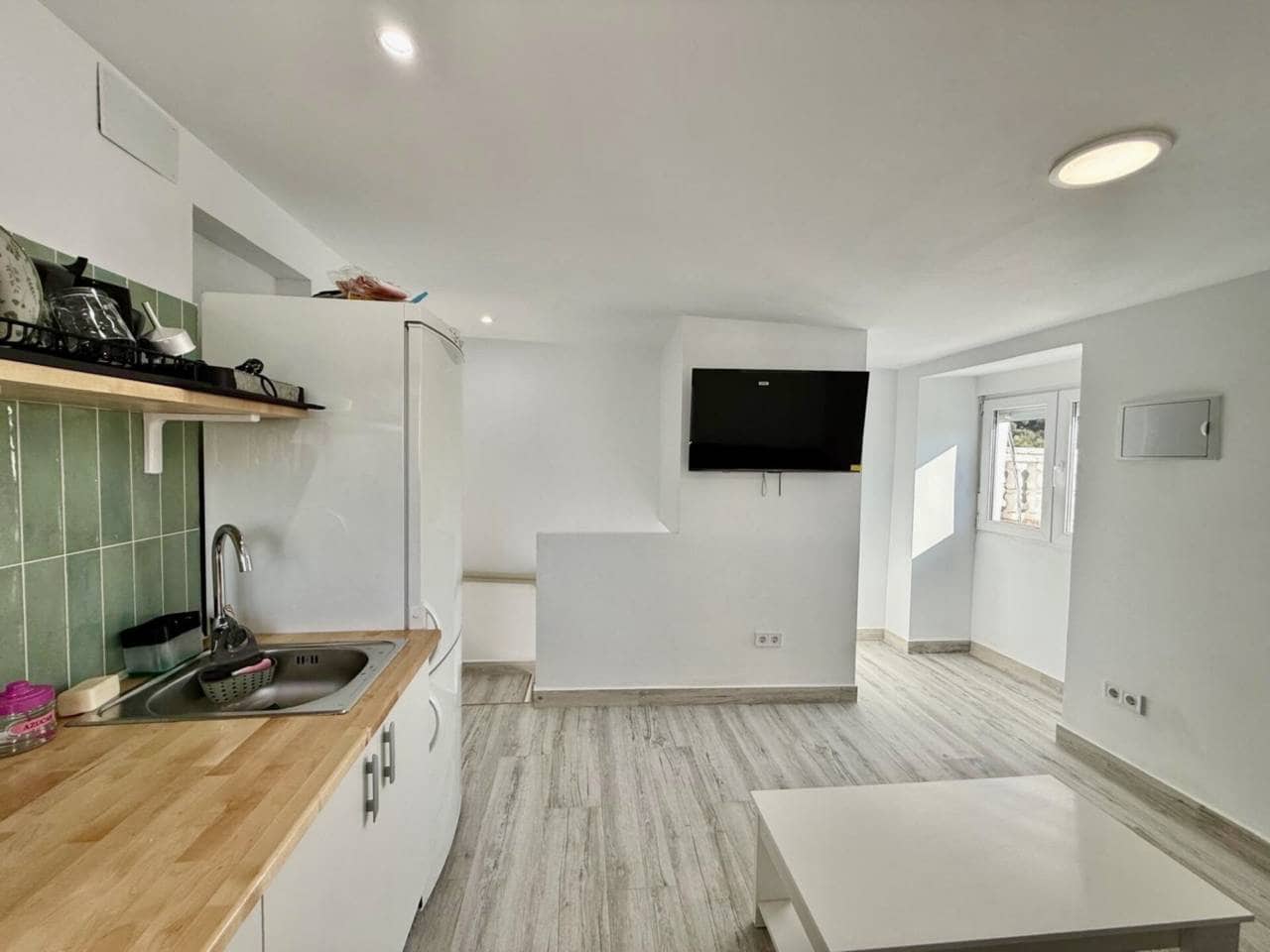 1 slaapkamer Appartement te huur in Rincon de la Victoria - € 900 (Ref: 9679373)