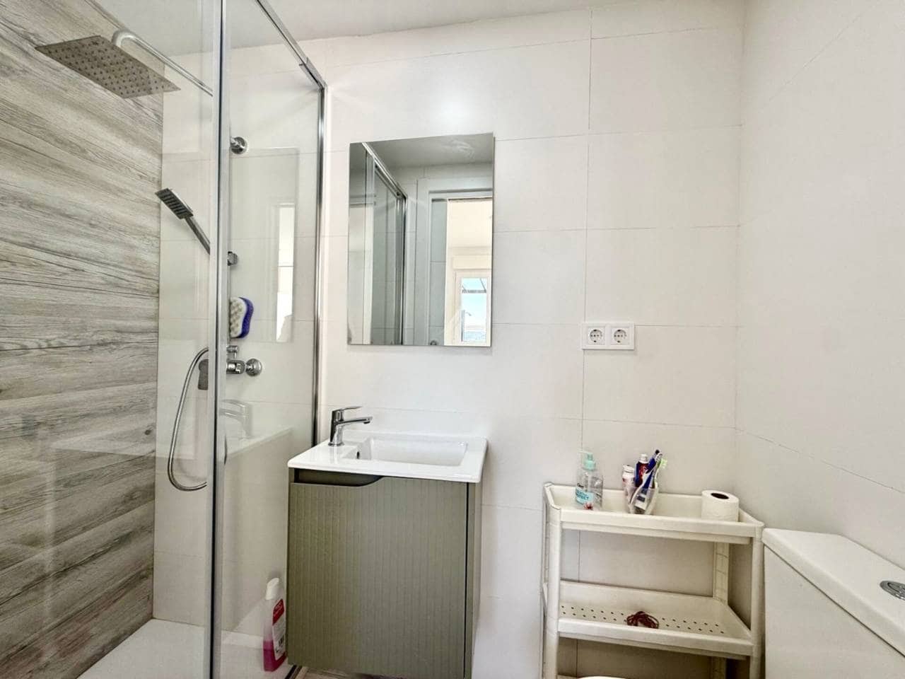 1 slaapkamer Appartement te huur in Rincon de la Victoria - € 900 (Ref: 9679373)