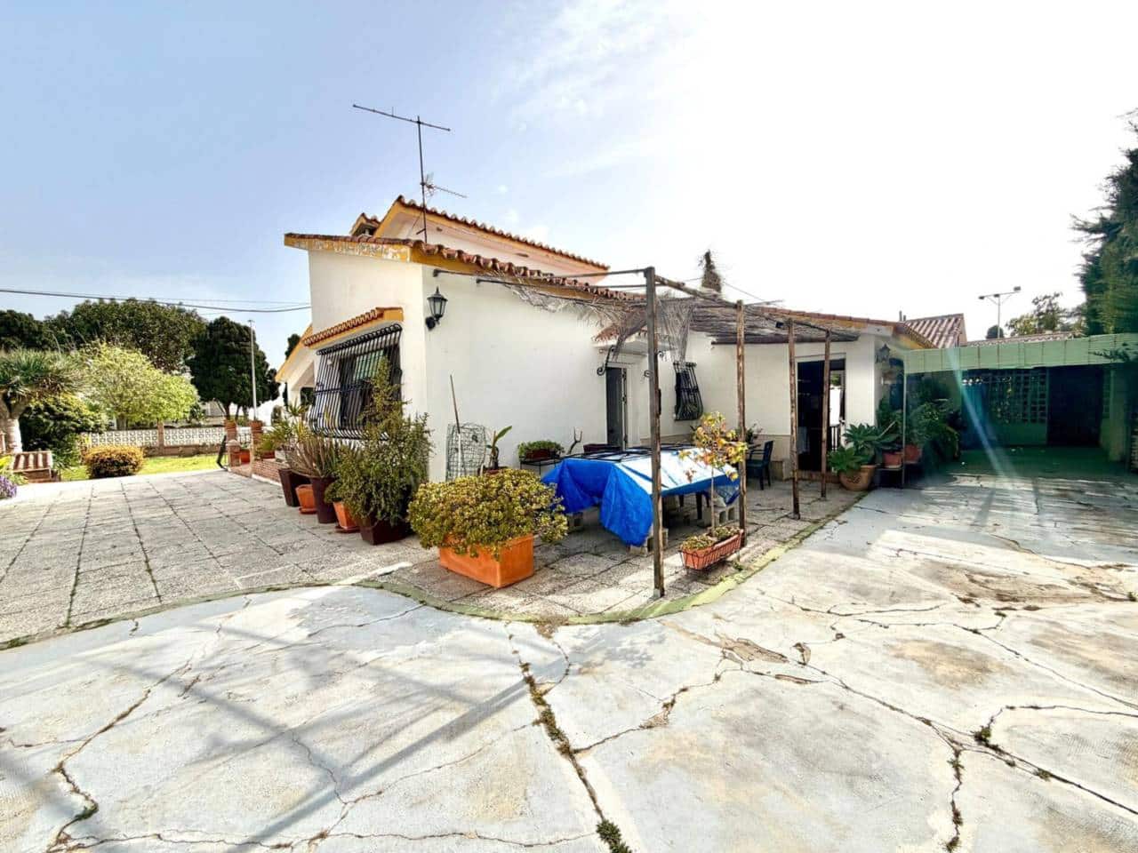 4 slaapkamer Villa te koop in Torre de Benagalbon met garage - € 840.000 (Ref: 9761616)