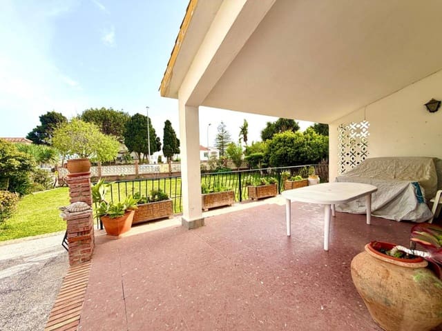 4 slaapkamer Villa te koop in Torre de Benagalbon, Rincón de la Victoria met garage - € 840.000 (Ref: 9761616)