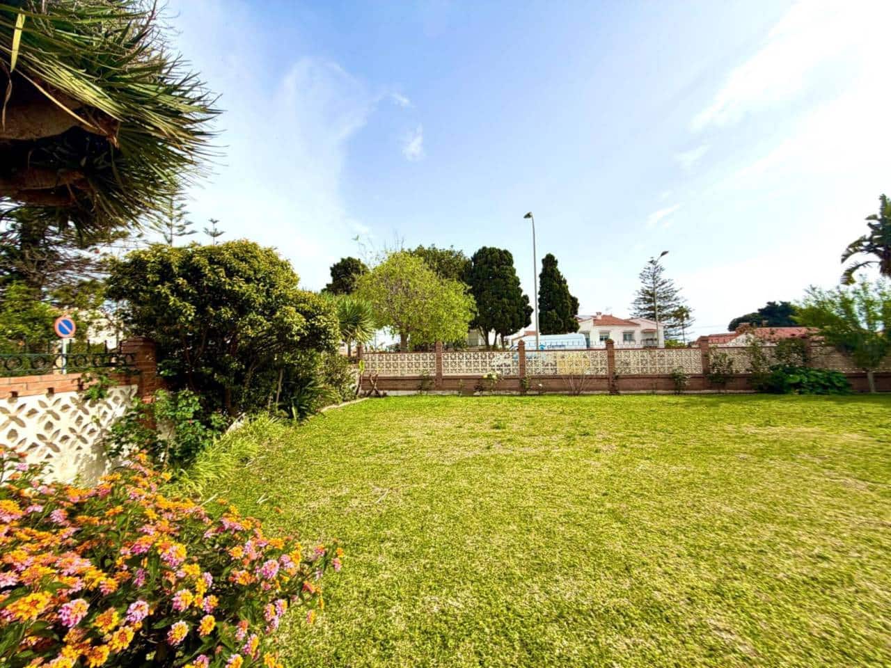 4 slaapkamer Villa te koop in Torre de Benagalbon met garage - € 840.000 (Ref: 9761616)