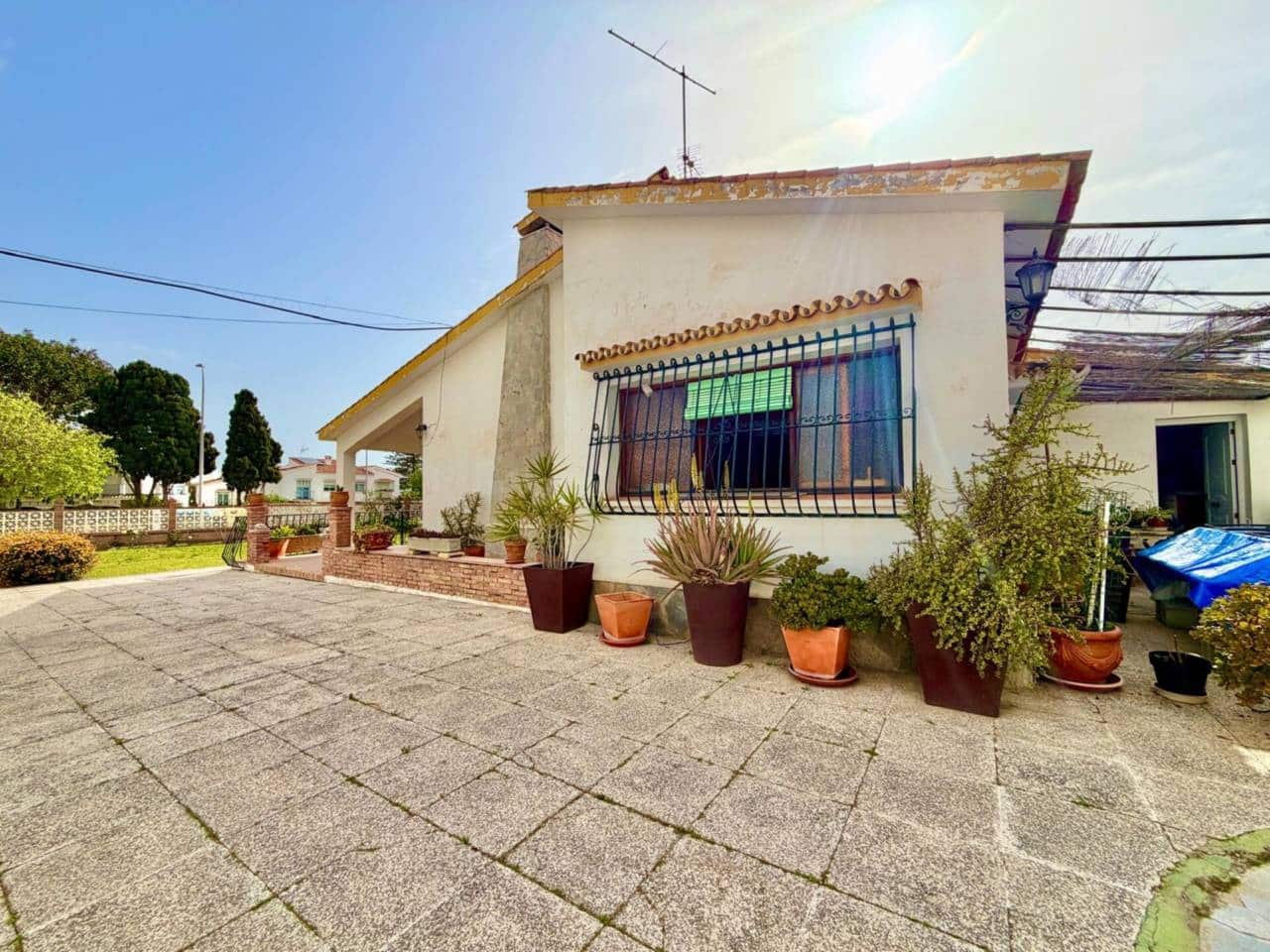 4 slaapkamer Villa te koop in Torre de Benagalbon met garage - € 840.000 (Ref: 9761616)