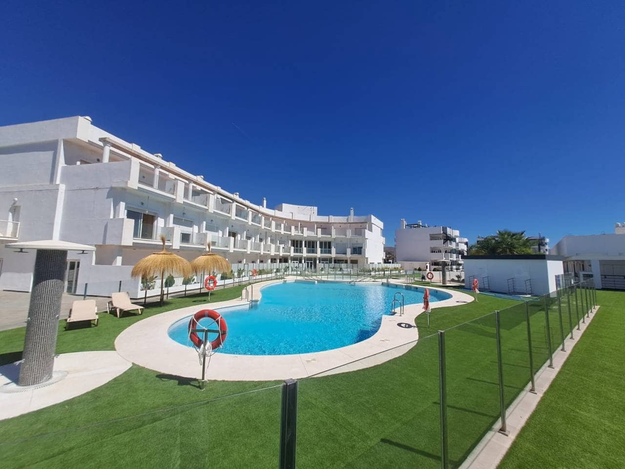 1 sovrum Lägenhet till salu i Rincon de la Victoria med pool garage - 295 000 € (Ref: 9761617)