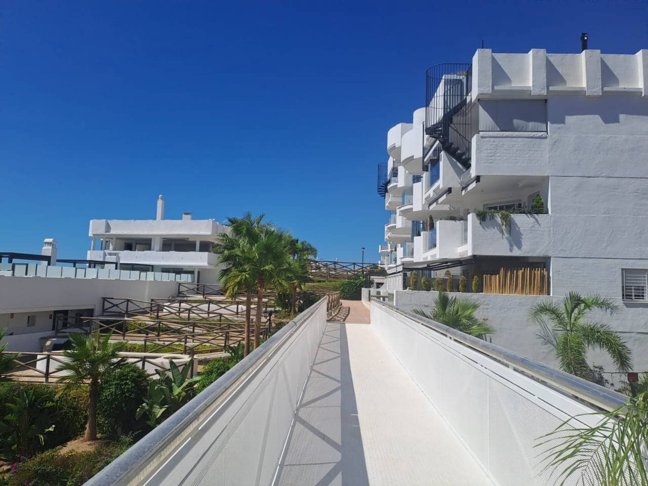 1 sovrum Lägenhet till salu i Rincon de la Victoria med pool garage - 295 000 € (Ref: 9761617)