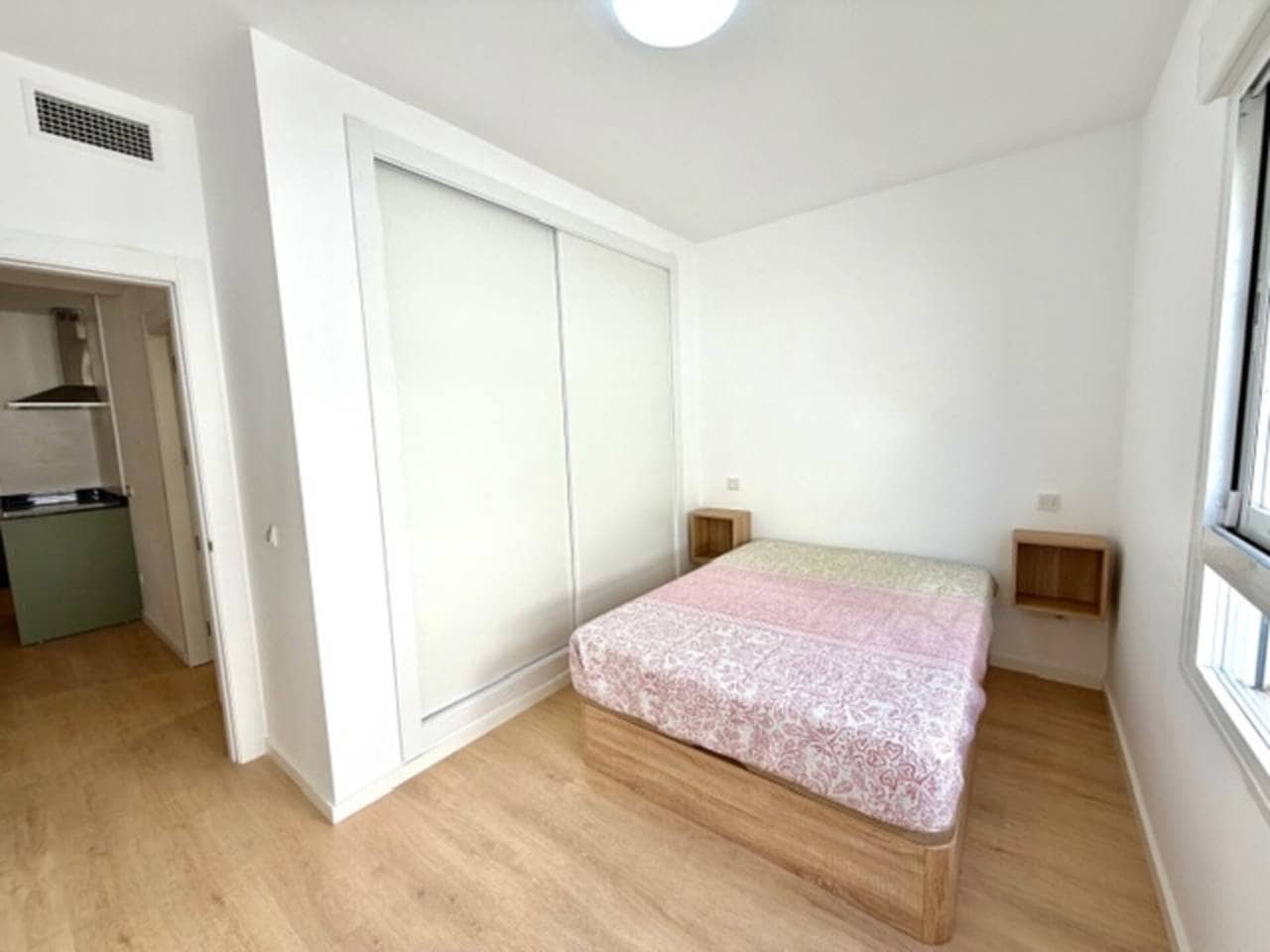 1 makuuhuone Asunto vuokrattavana paikassa Torre de Benagalbon mukana 
autotalli - 850 € (Ref: 9769935)