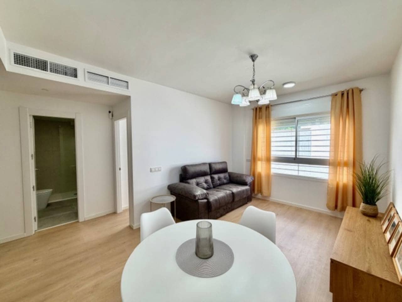 1 makuuhuone Asunto vuokrattavana paikassa Torre de Benagalbon mukana 
autotalli - 850 € (Ref: 9769935)