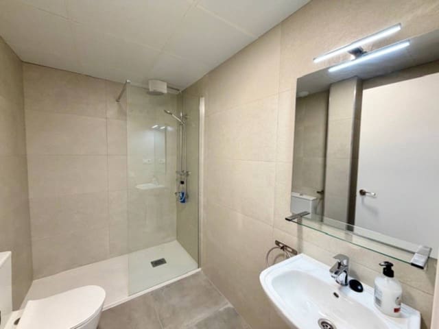 1 makuuhuone Asunto vuokrattavana paikassa Torre de Benagalbon, Rincón de la Victoria mukana 
autotalli - 850 € (Ref: 9769935)