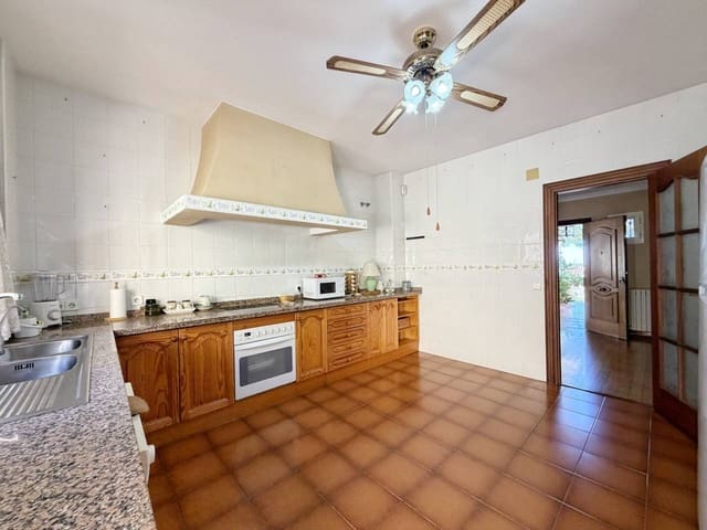 3 soverom Villa til salgs i Rincón de la Victoria med garasje - € 860 000 (Ref: 9782906)