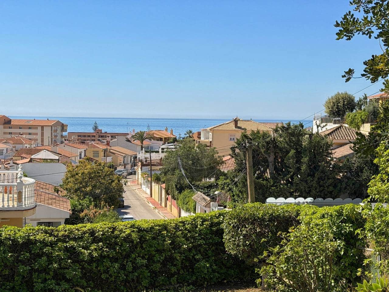 3 bedroom Villa for sale in Rincon de la Victoria with garage - € 860,000 (Ref: 9782906)