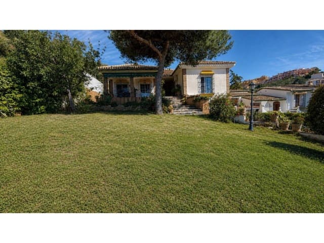 3 soverom Villa til salgs i Rincón de la Victoria med garasje - € 860 000 (Ref: 9782906)
