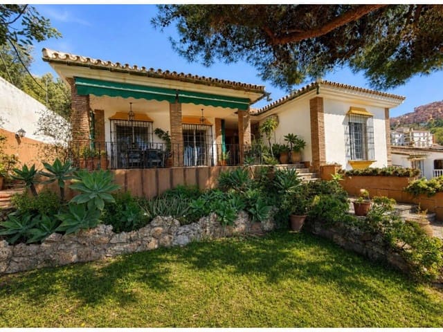 3 soverom Villa til salgs i Rincón de la Victoria med garasje - € 860 000 (Ref: 9782906)