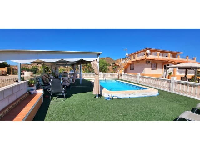 6 chambre Appartement à vendre à Rincón de la Victoria avec piscine garage - 845 000 € (Ref: 9782907)