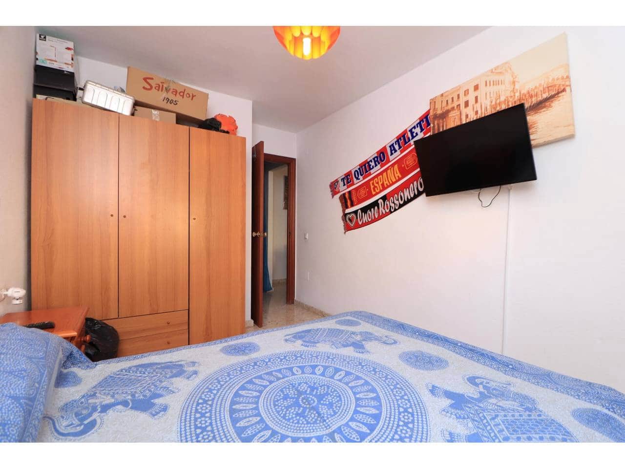 2 bedroom Flat for sale in Rincon de la Victoria - € 295,000 (Ref: 9783459)