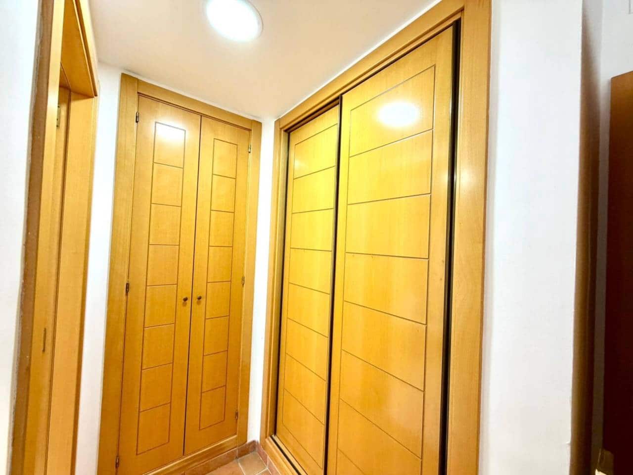 3 makuuhuone Rivitalo vuokrattavana paikassa Torre de Benagalbon mukana uima-altaan 
autotalli - 1 800 € (Ref: 9803864)