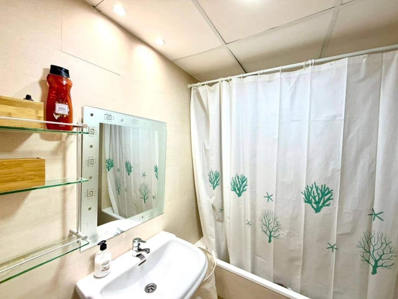 3 makuuhuone Rivitalo vuokrattavana paikassa Torre de Benagalbon mukana uima-altaan 
autotalli - 1 800 € (Ref: 9803864)