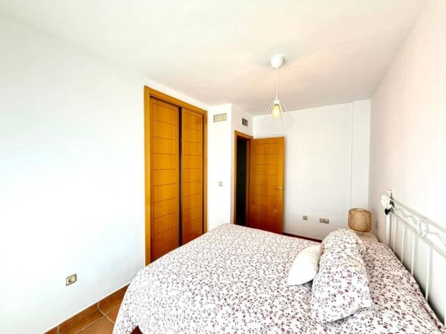 3 makuuhuone Rivitalo vuokrattavana paikassa Torre de Benagalbon, Rincón de la Victoria mukana uima-altaan 
autotalli - 1 800 € (Ref: 9803864)