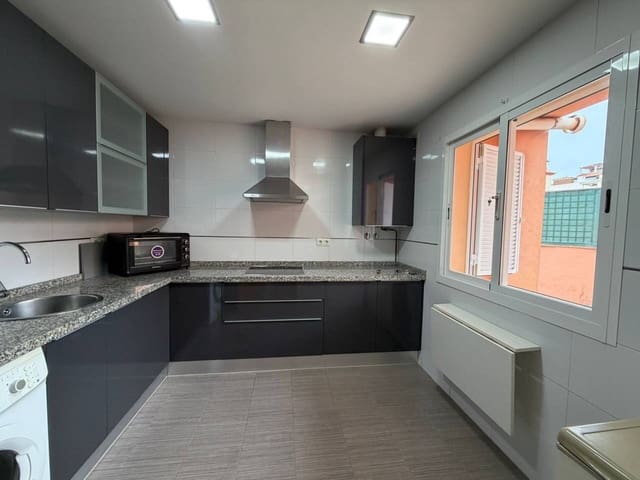 3 sypialnia Dom blizniak do wynajęcia w Vélez-Málaga z basenem garażem - 1 800 € (Ref: 9805909)