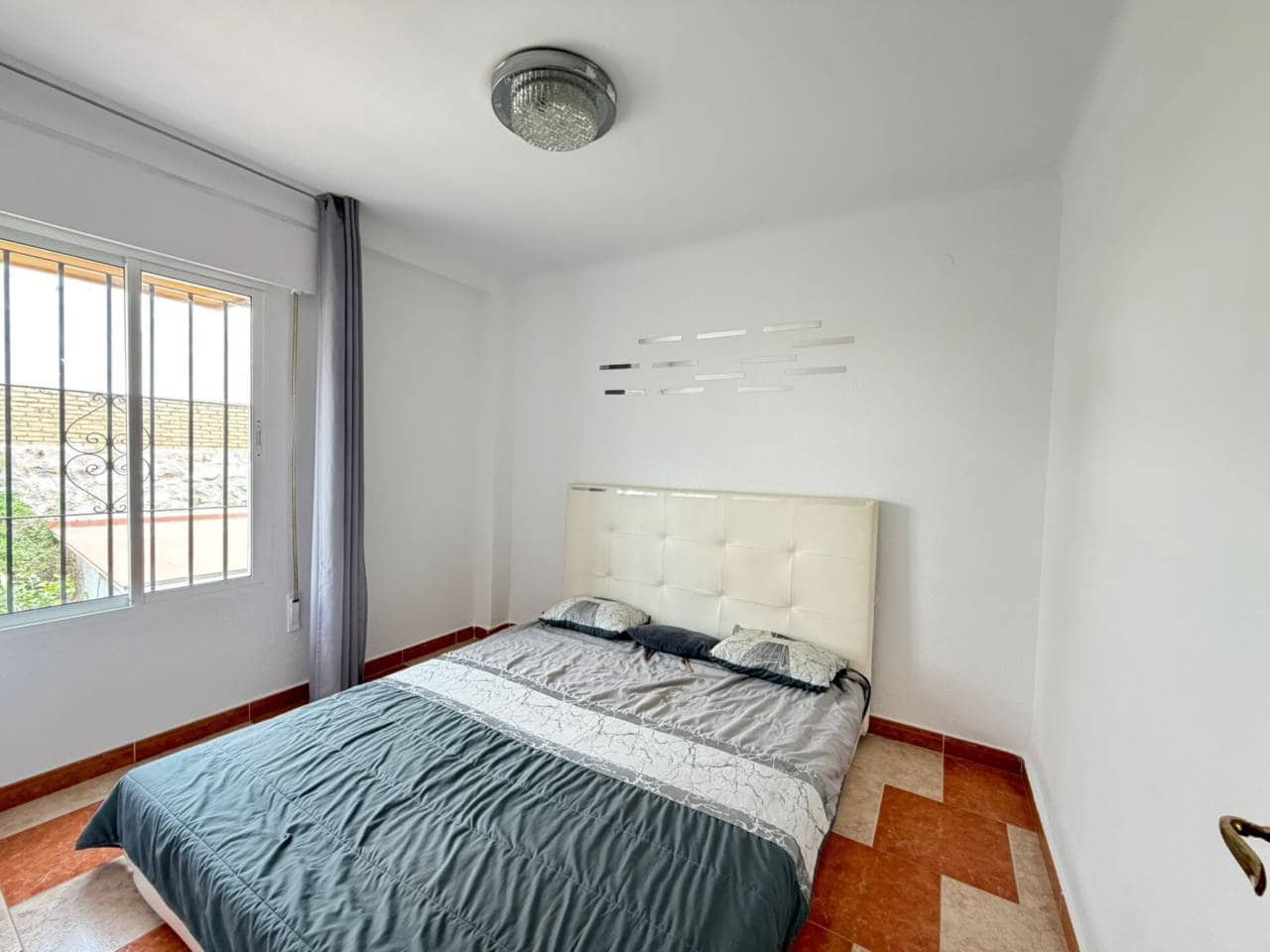 3 Zimmer Wohnung zu vermieten in Rincon de la Victoria mit Pool - 1.100 € (Ref: 9807522)
