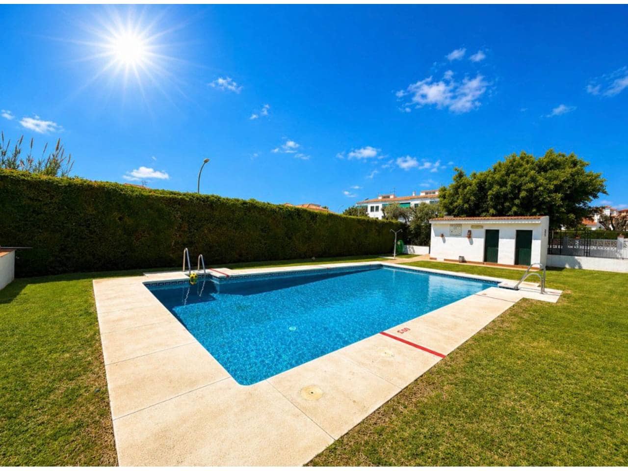 3 Zimmer Wohnung zu vermieten in Rincon de la Victoria mit Pool - 1.100 € (Ref: 9807522)