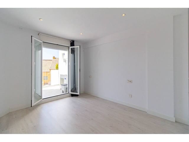 Piso de 1 habitación en Rincón de la Victoria en venta con piscina garaje - 263.000 € (Ref: 9821861)